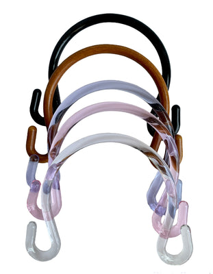 Craftworkz teapot style bag handles available in 5 colours. Sold in pairs.

